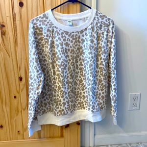 Old Navy leopard print sweatshirt. Size: Medium.
